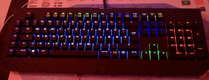 Razer BlackWidow Chroma mechanische Tastatur RGB