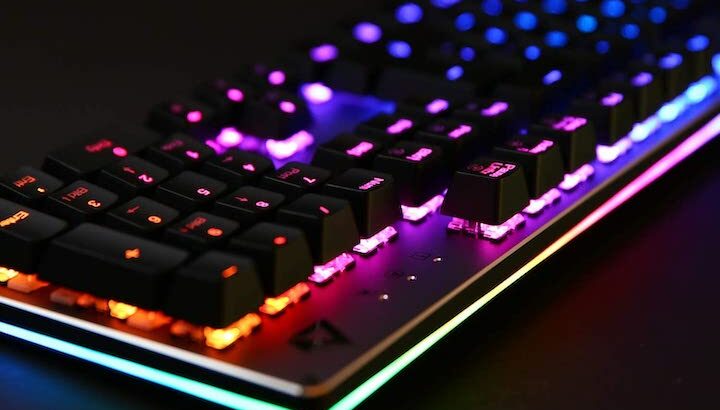 AUKEY KM-G12 mit RGB-Beleuchtung