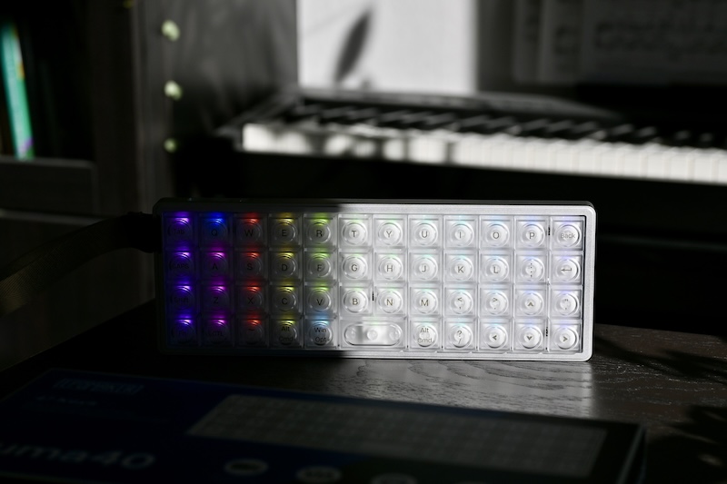 Epomaker Luma40 im Halbschatten